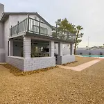 Villa In The Heart Of Town