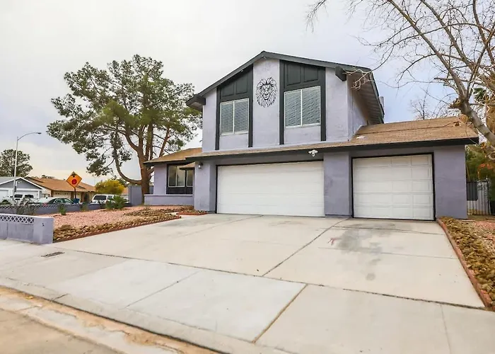 Villa In The Heart Of Town