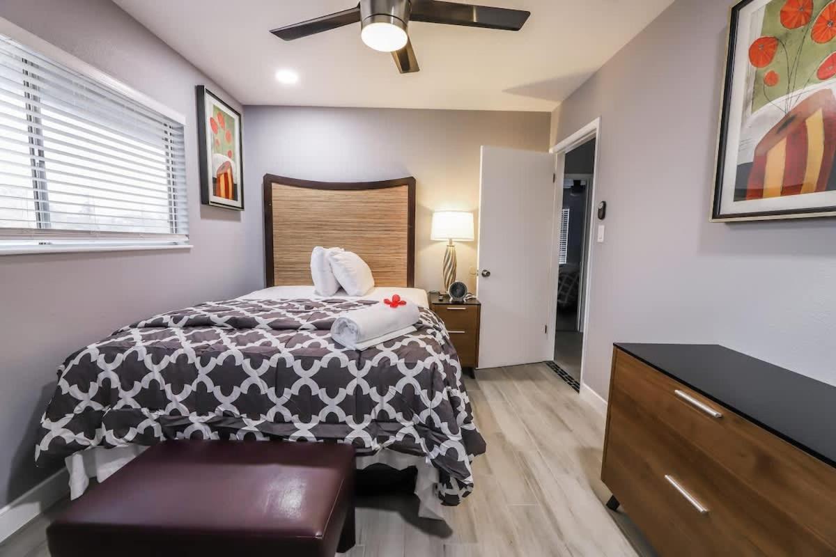 In The Heart Of Town Holiday home